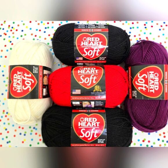 πππβRed Heart Soft Yarn Bundle - Black, Red, Purple, White HALLOWEEN BUNDLE - Picture 1 of 12